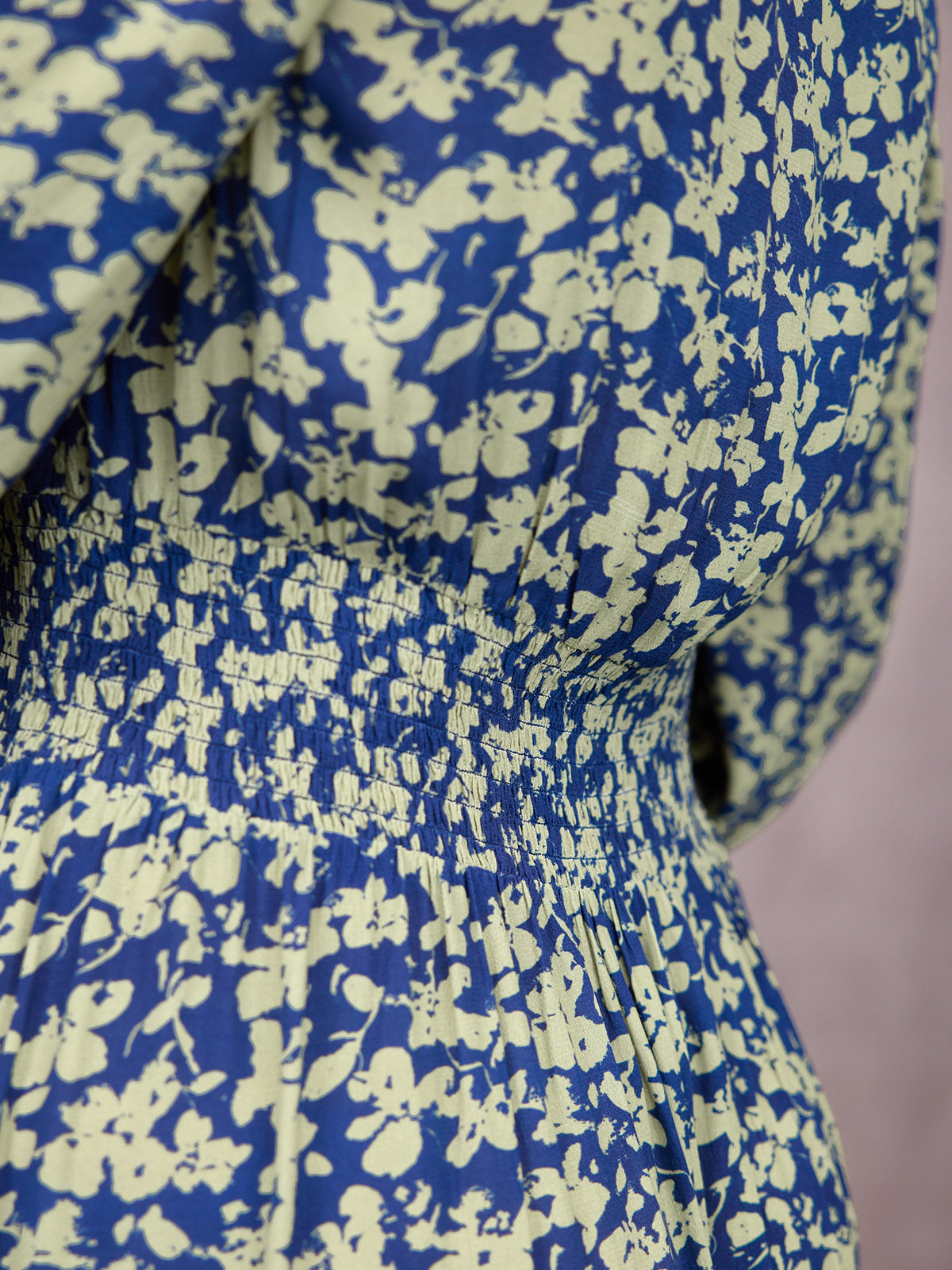 Abito Maddie a Manica Lunga - Stampa Foglia Blu Navy e Verde