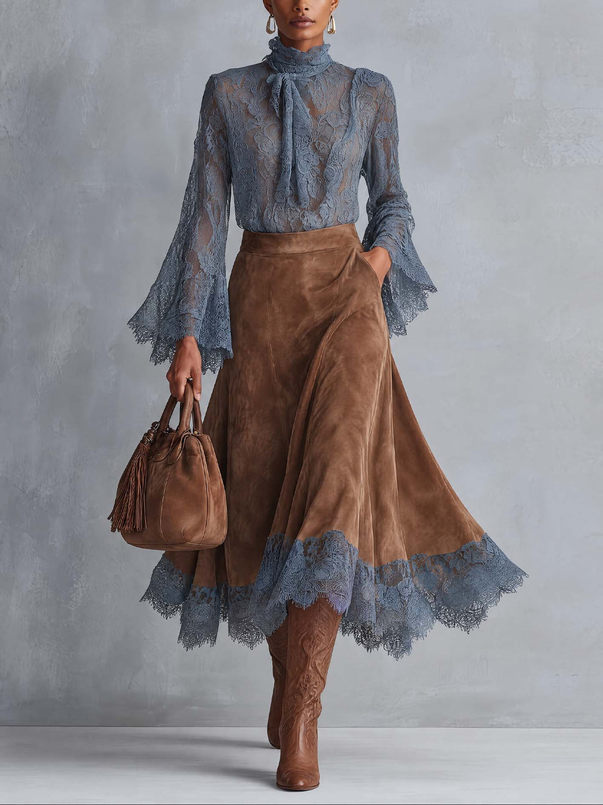 Marceline | Blusa in pizzo trasparente blu polveroso e gonna midi in finta suede color cammello con orlo in pizzo