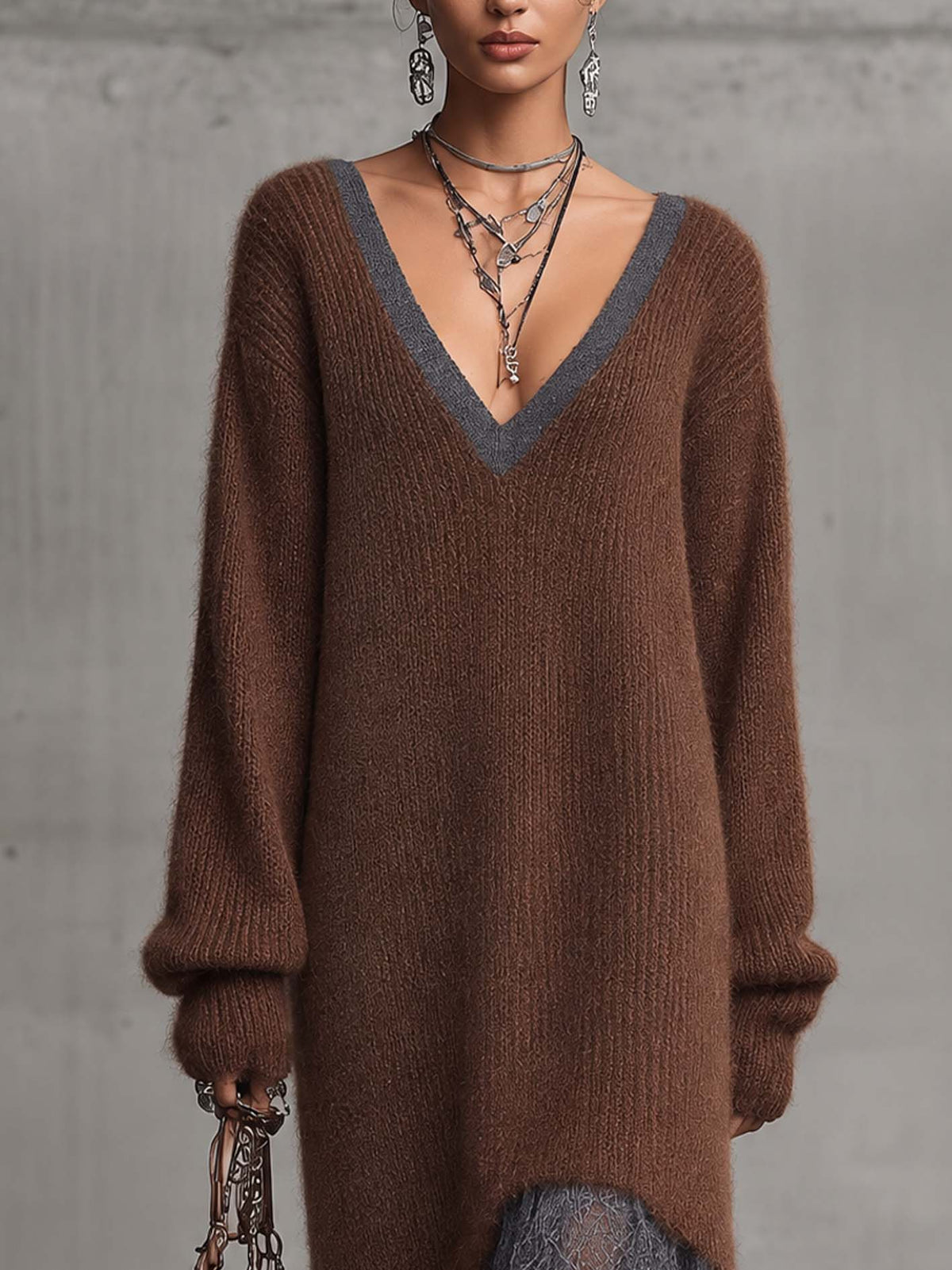 FIAMMA | Abito Midi in Maglia Mohair Marrone Cioccolato con Orlo in Pizzo