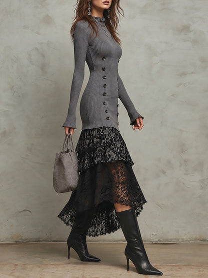 Lina | Abito Maxi a Righe con Collo Alto Decorativo e Orlo in Pizzo