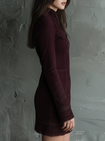 Luisa | Mini Abito in Suede Vintage con Ricamo e Pizzo