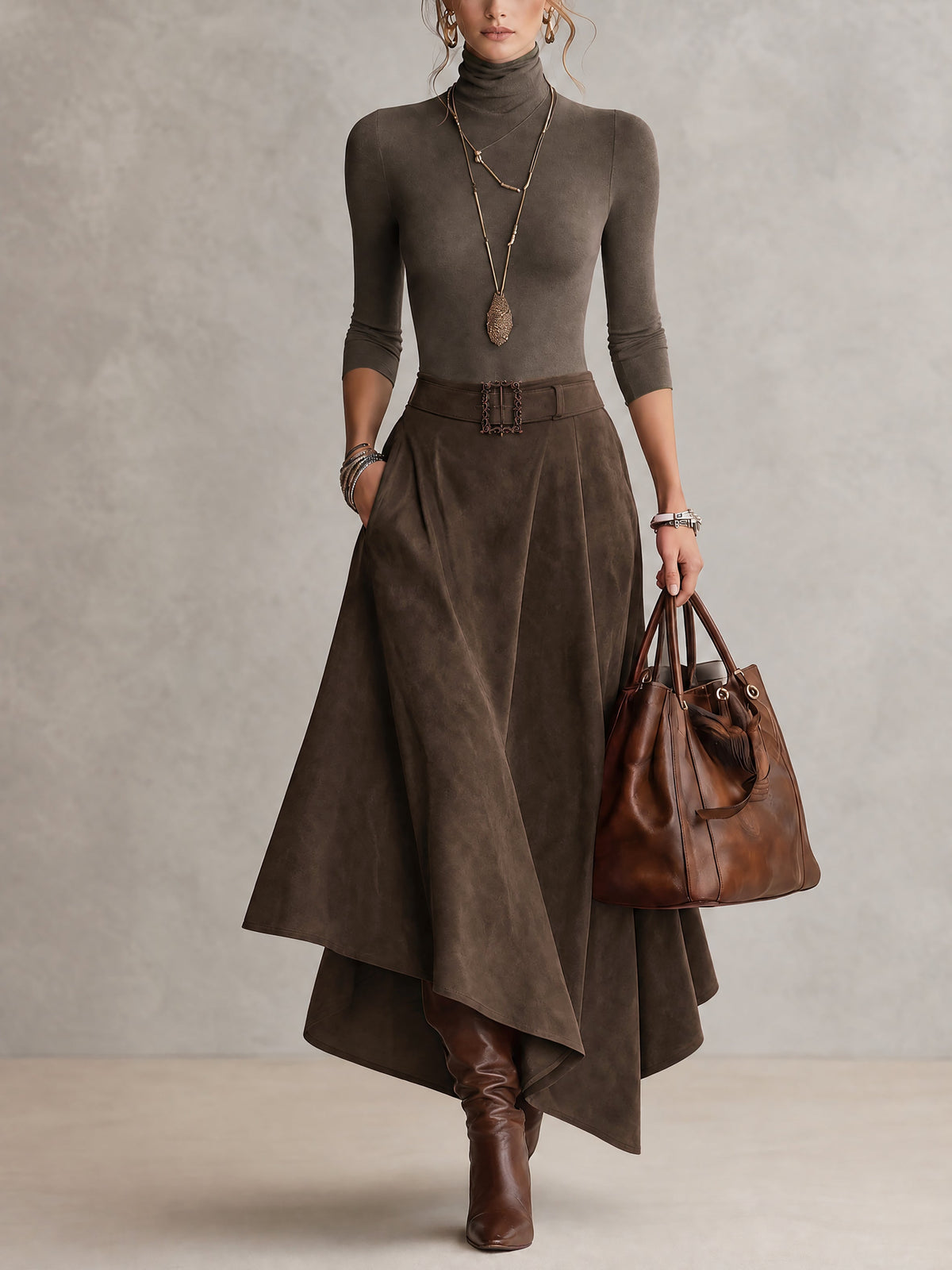 Francesca | Completo color taupe in maglia a collo alto e gonna asimmetrica effetto camoscio