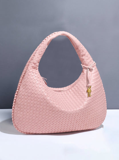 Borsa in pelle intrecciata alla moda