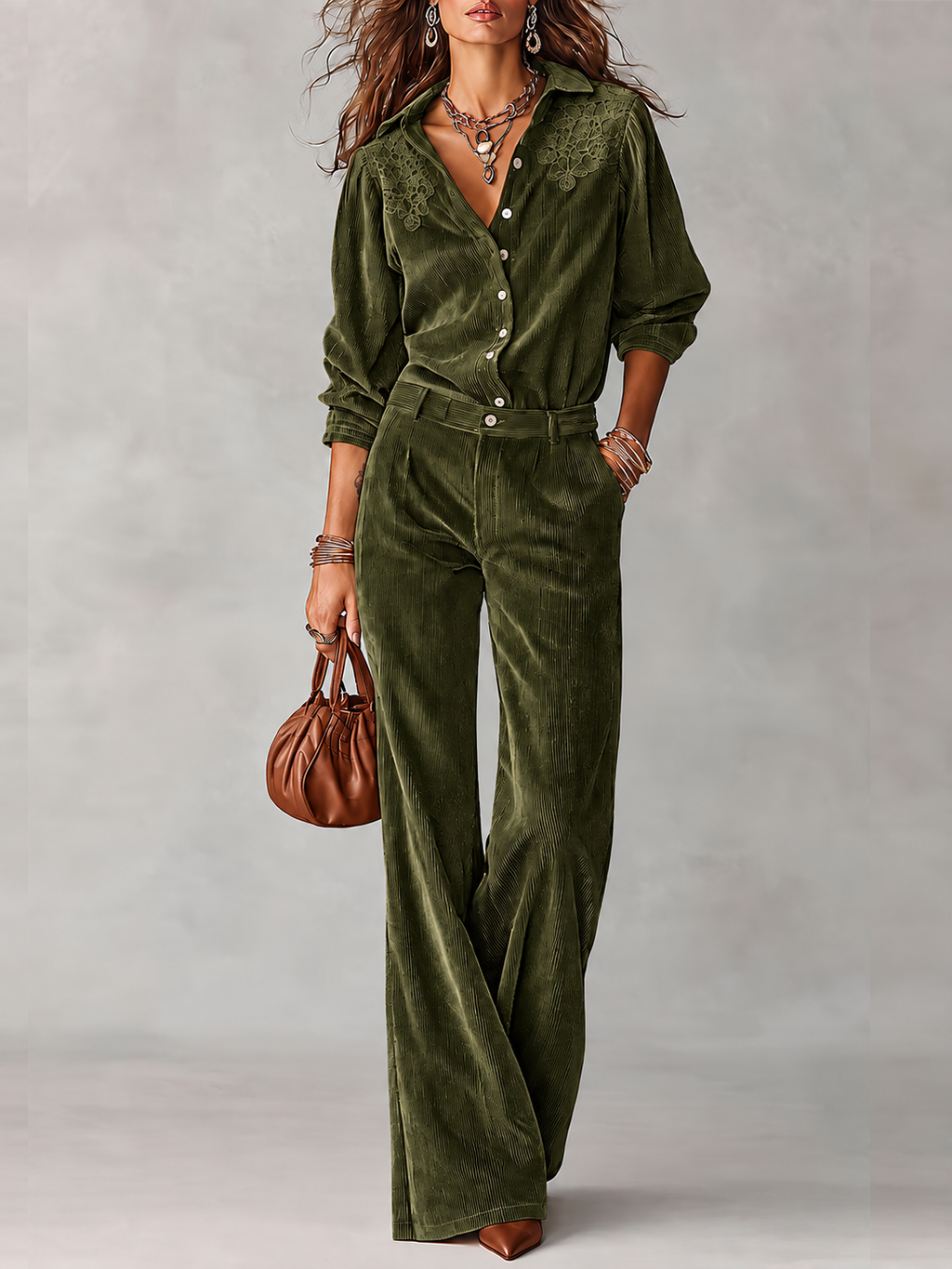 Savina | Completo Camicia e Pantalone in Velluto a Coste con Dettagli in Pizzo, Verde Oliva