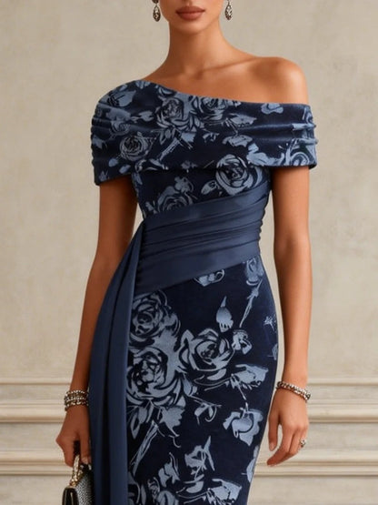Abito Maxi Bodycon in Velluto a Righe Blu con Spalle Scoperte e Maniche Corte