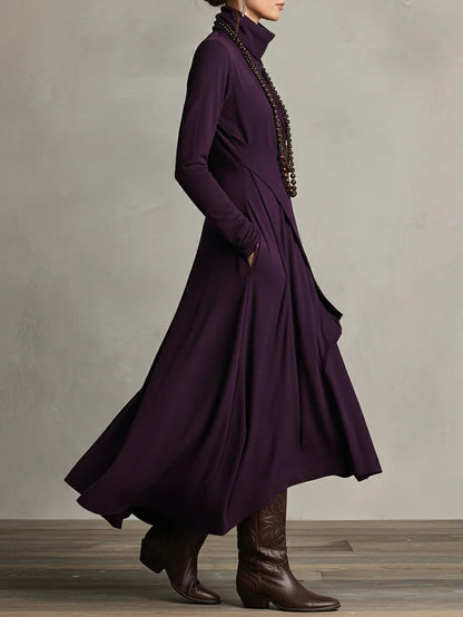 Mariangela | Vestito Maxi Plissettato Asimmetrico Viola con Collo Alto (Collana non inclusa)