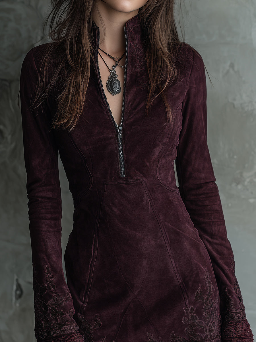 Luisa | Mini Abito in Suede Vintage con Ricamo e Pizzo