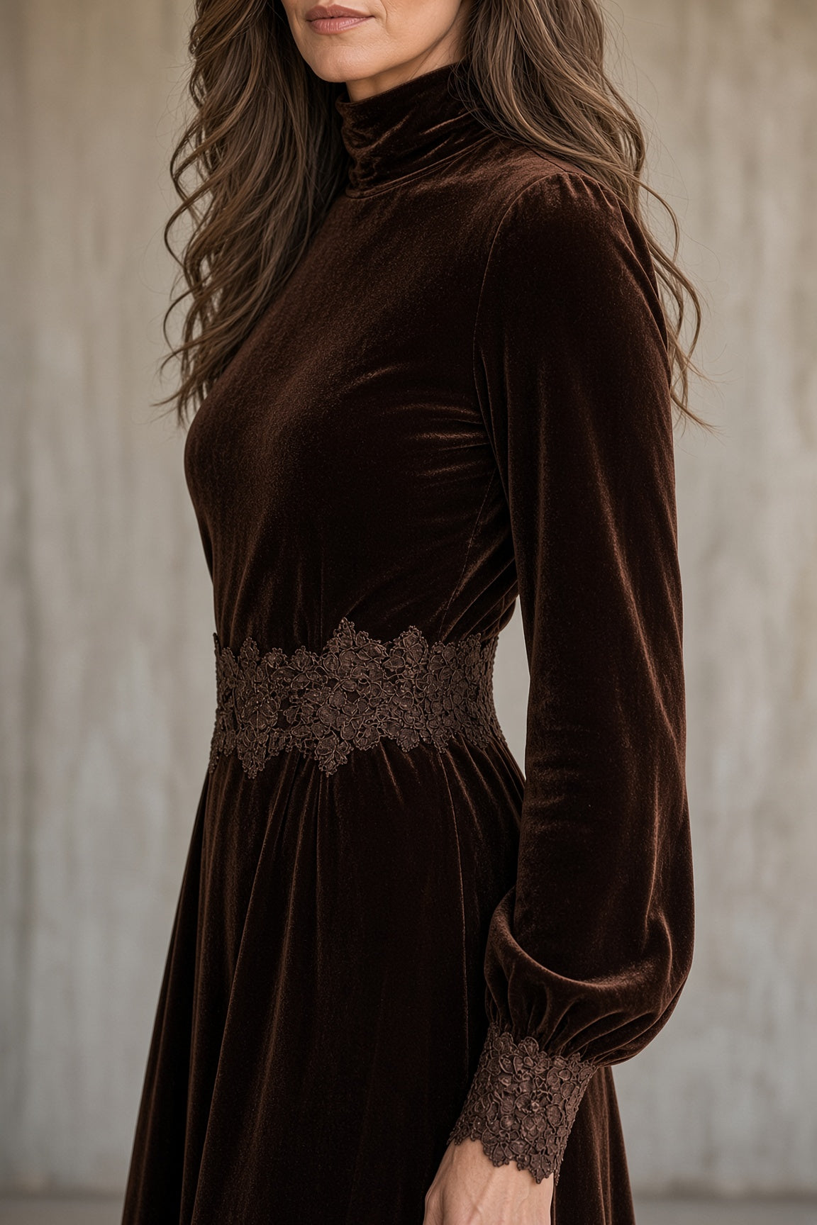 Monica | Abito Maxi in Velluto con Pizzo, Marrone